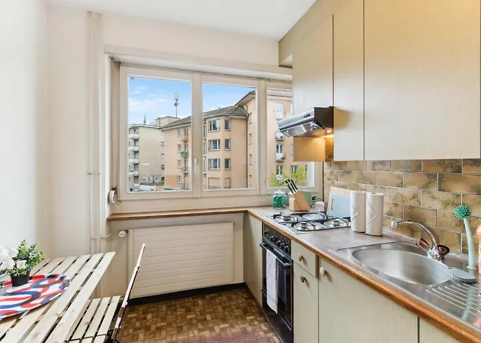 Central Apartment For City Explorers 224